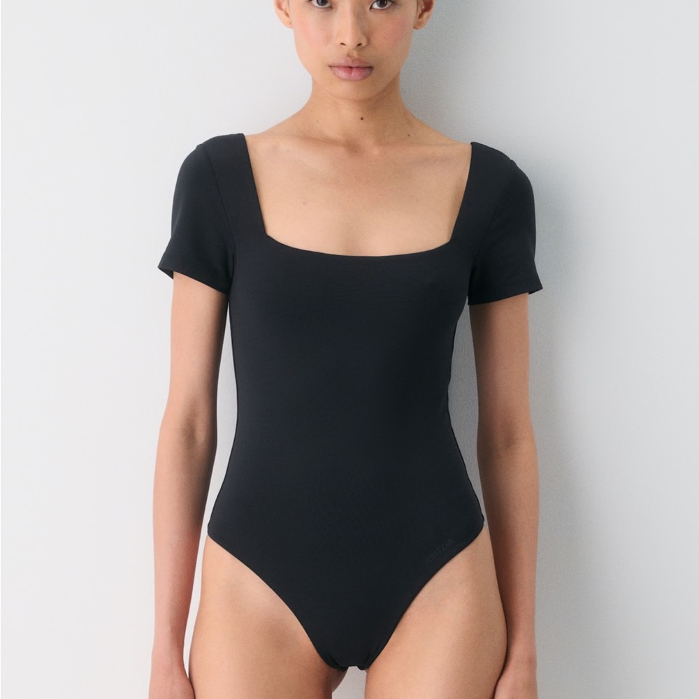 Aritzia Black Short Sleeve Bodysuit